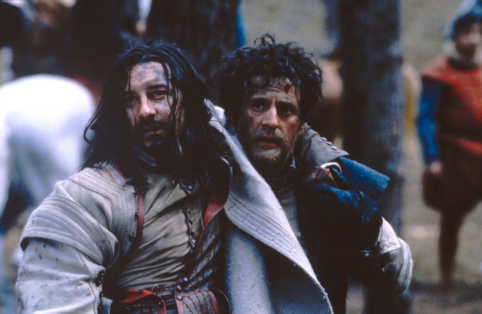 Charles IX et Henri de Navarre à la chasse dans le film La Reine Margot (1994) - Capture d'écran